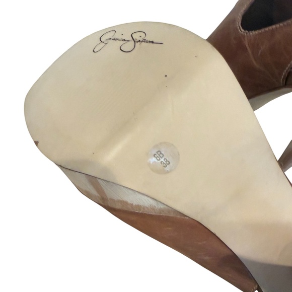 Jessica Simpson Peep Toe Wood Grain Heel - Size 8 - Picture 4 of 4
